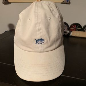 Southern tide Large adjustable hats.